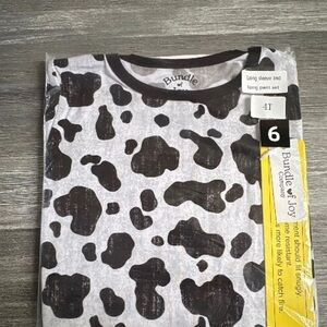 Bundle of Joy Cow Print Pajama Set nib